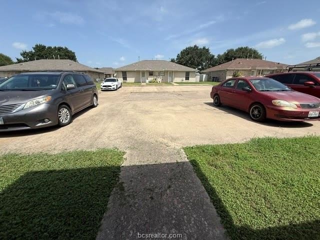 903 Azalea Court – photo 2