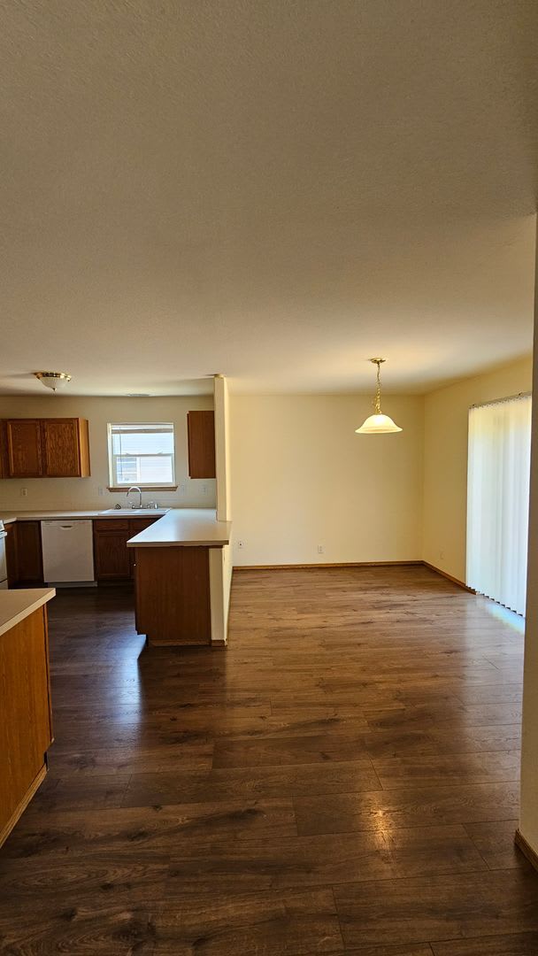 11715 212th Street East – photo 5