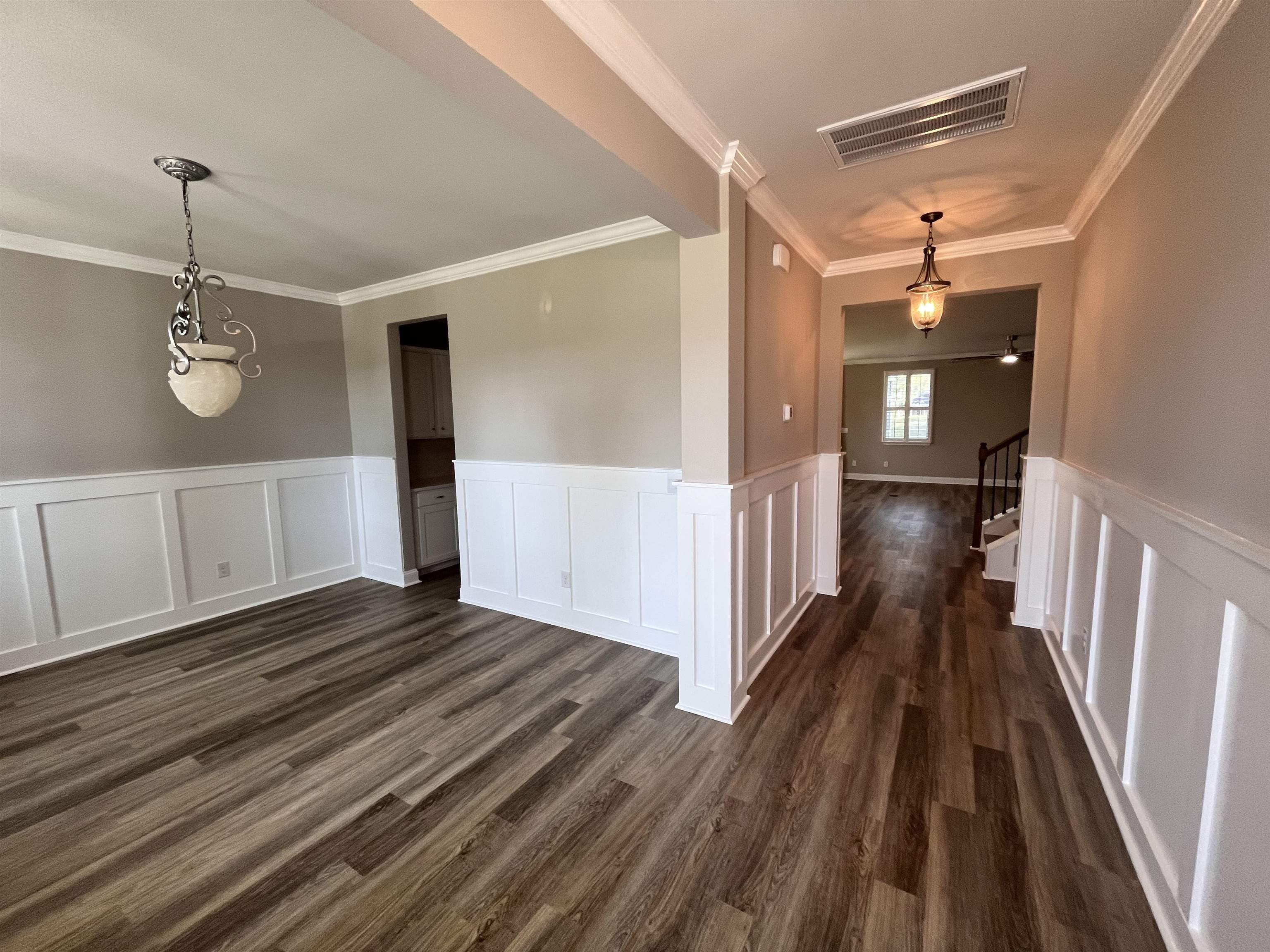 575 Chatham Ct. NW – photo 5