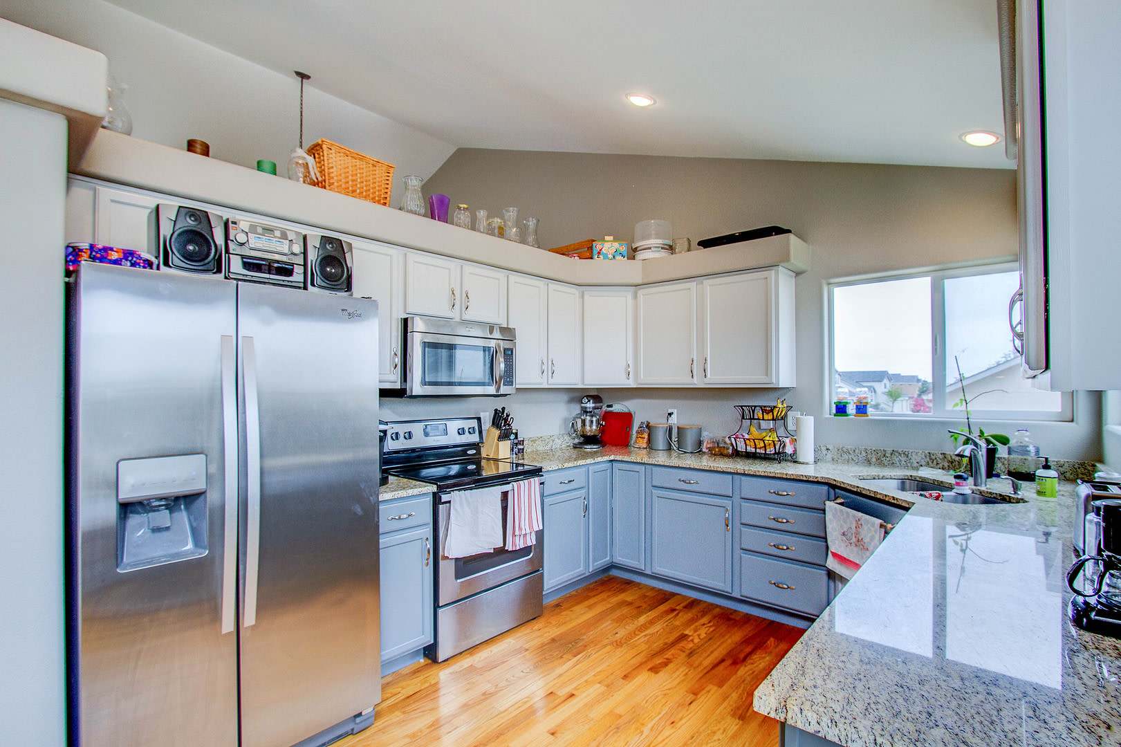 Gorgeous Home in Pronghorn Meadows! – photo 3