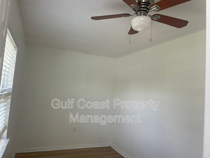 2227 Montclair Dr – photo 4