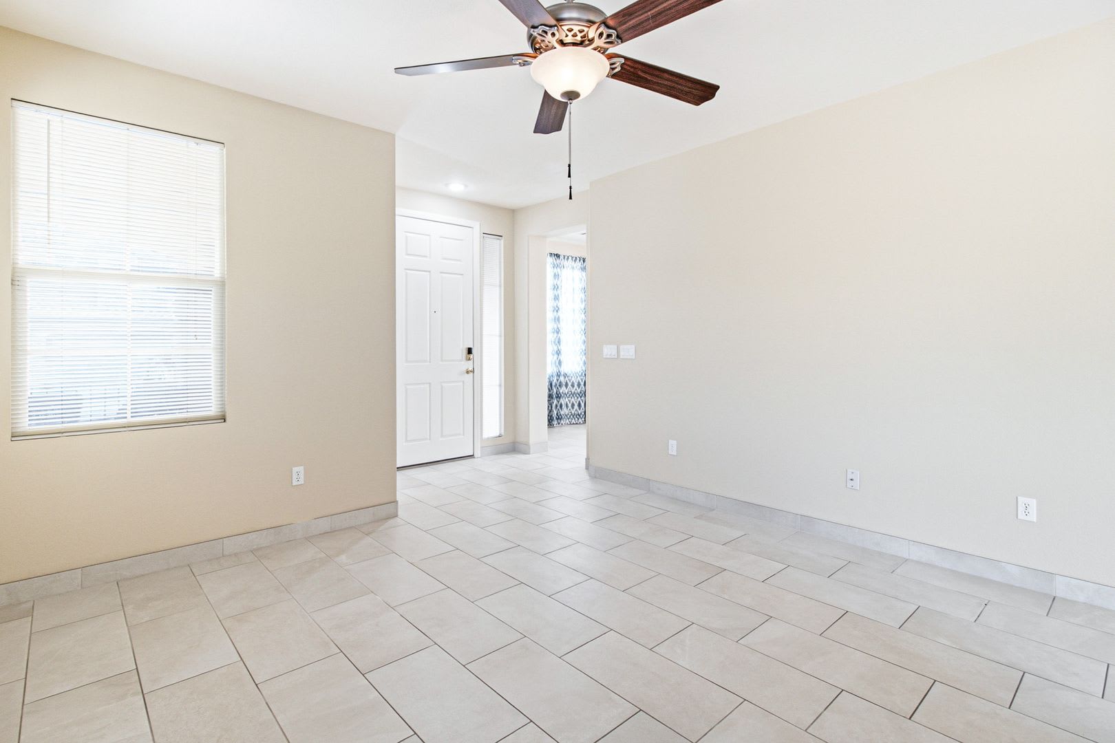 Spacious Mountains Edge Home with 4 Bedrooms & 2-Car Garage – photo 5