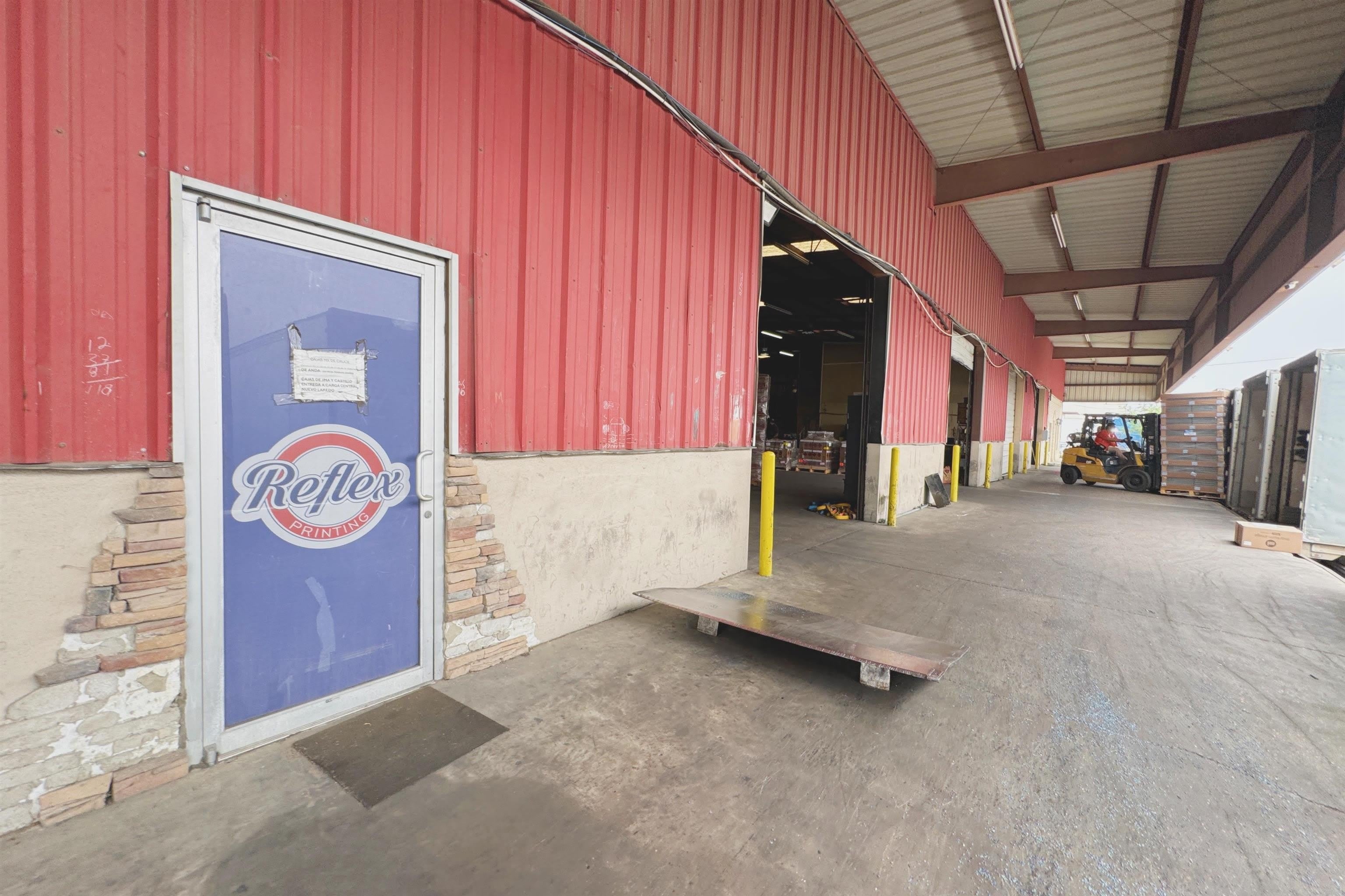 14208 Business Ave – photo 4