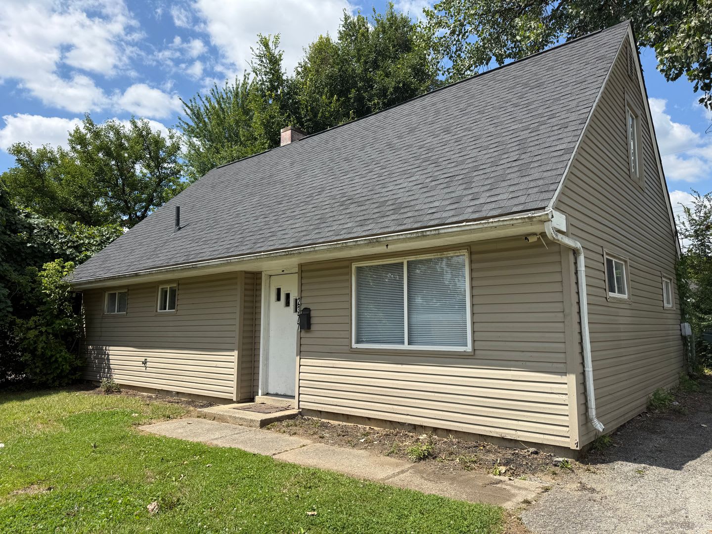 2377 Hanna Dr – photo 2