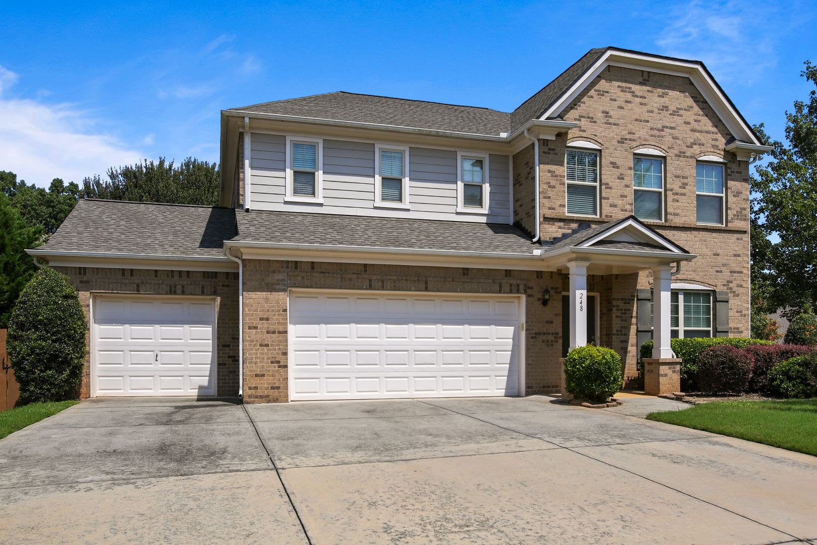 5 Bedroom 4 Bath Open Concept Spacious Family Home in the Lake First Estates Subdivision – photo 2