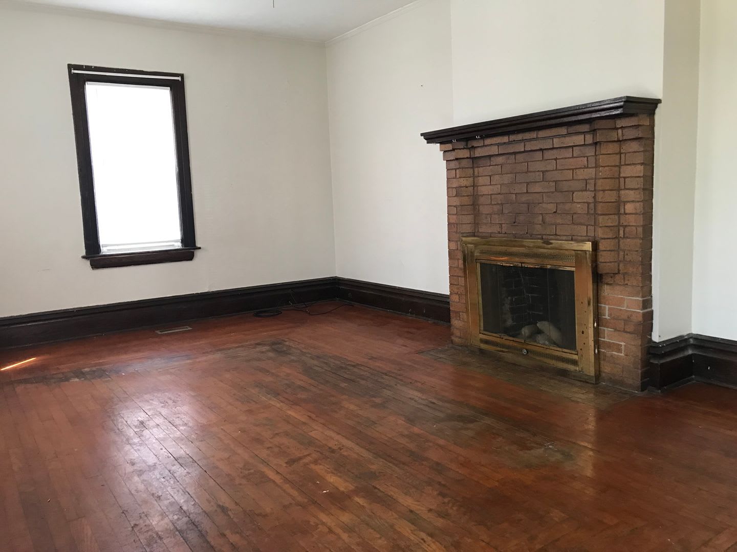 Spacious Two-Story Home – photo 2