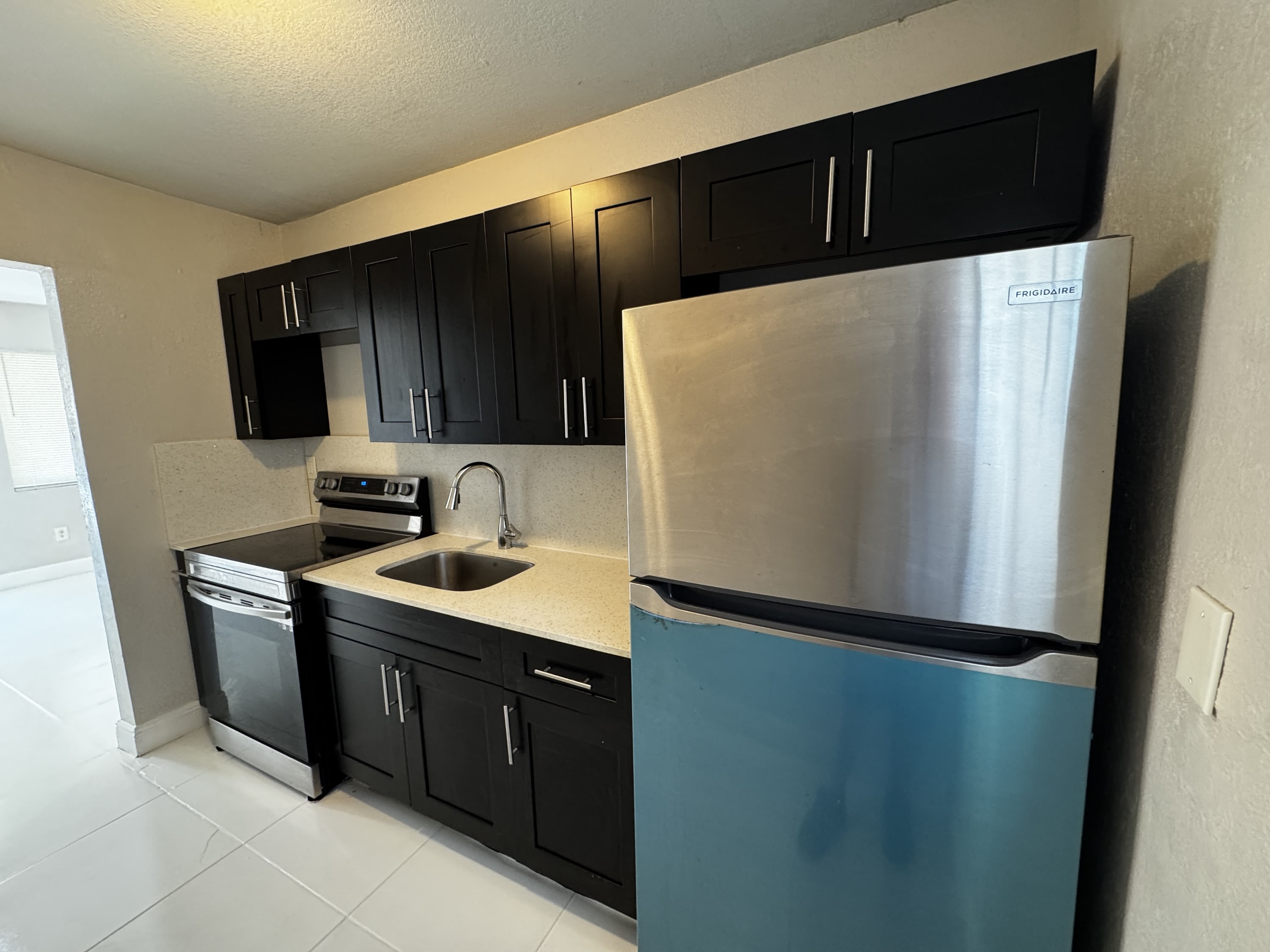 1920 Washington Avenue – photo 3