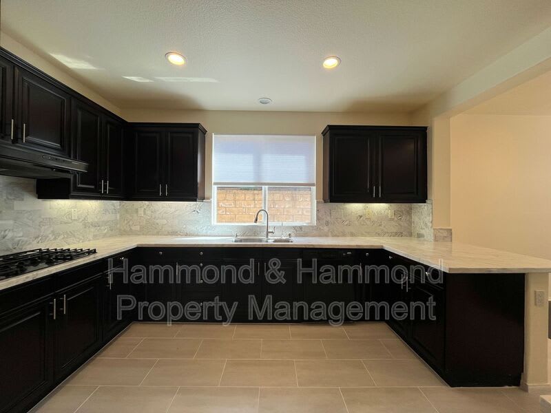 3806 Cayman Ct. – photo 5
