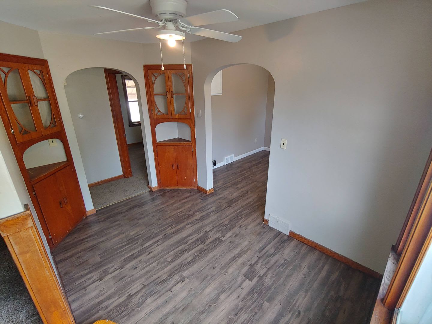 Classic Four-Bedroom Brick Home with First-Floor Primary – photo 5
