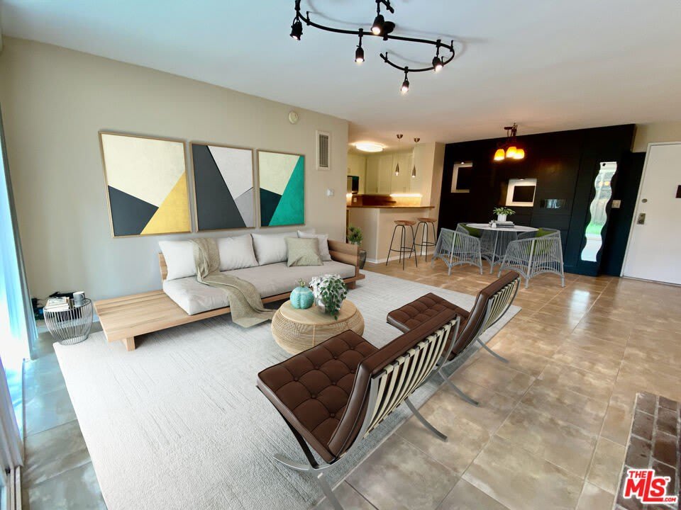 6375 Green Valley Cir – photo 3