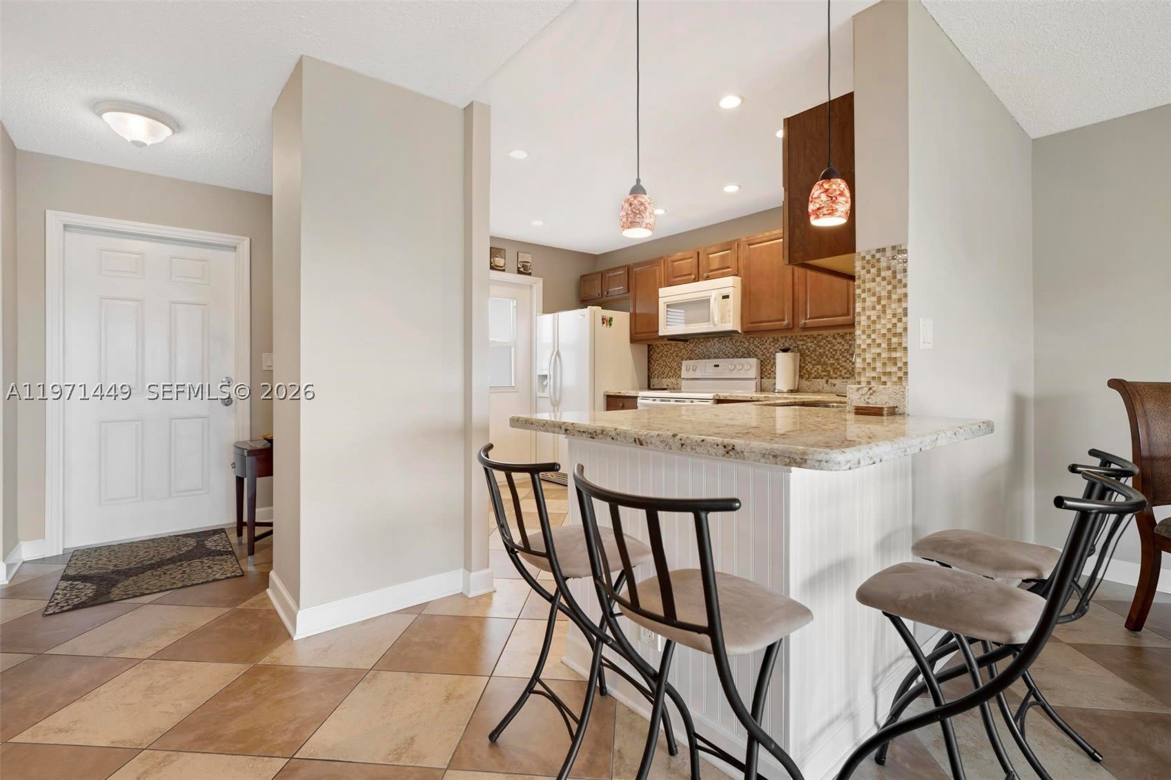1000 Ne 14Th Ave – photo 4