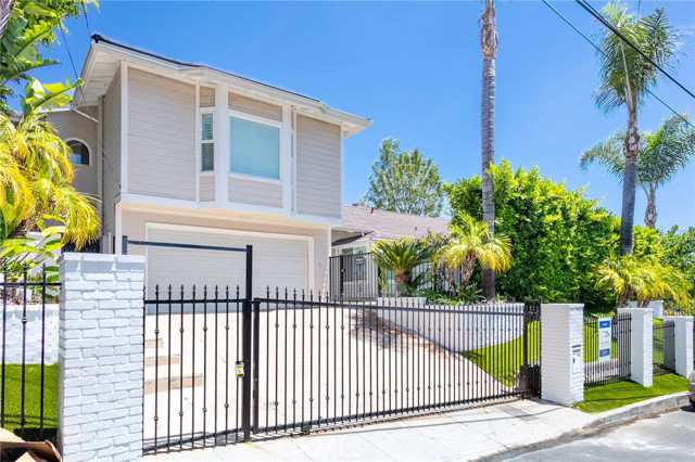 16973 Strawberry Drive – photo 1