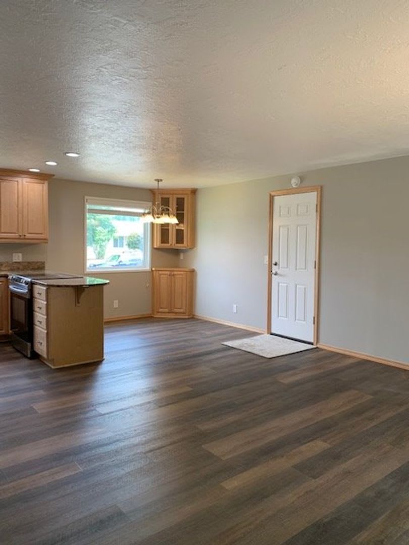 3 Bedroom 1 Bath Single Story Home – photo 4