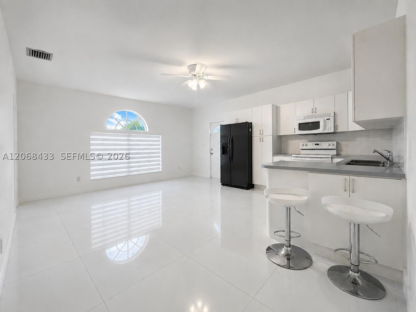 14180 Sw 8Th Ter – photo 2