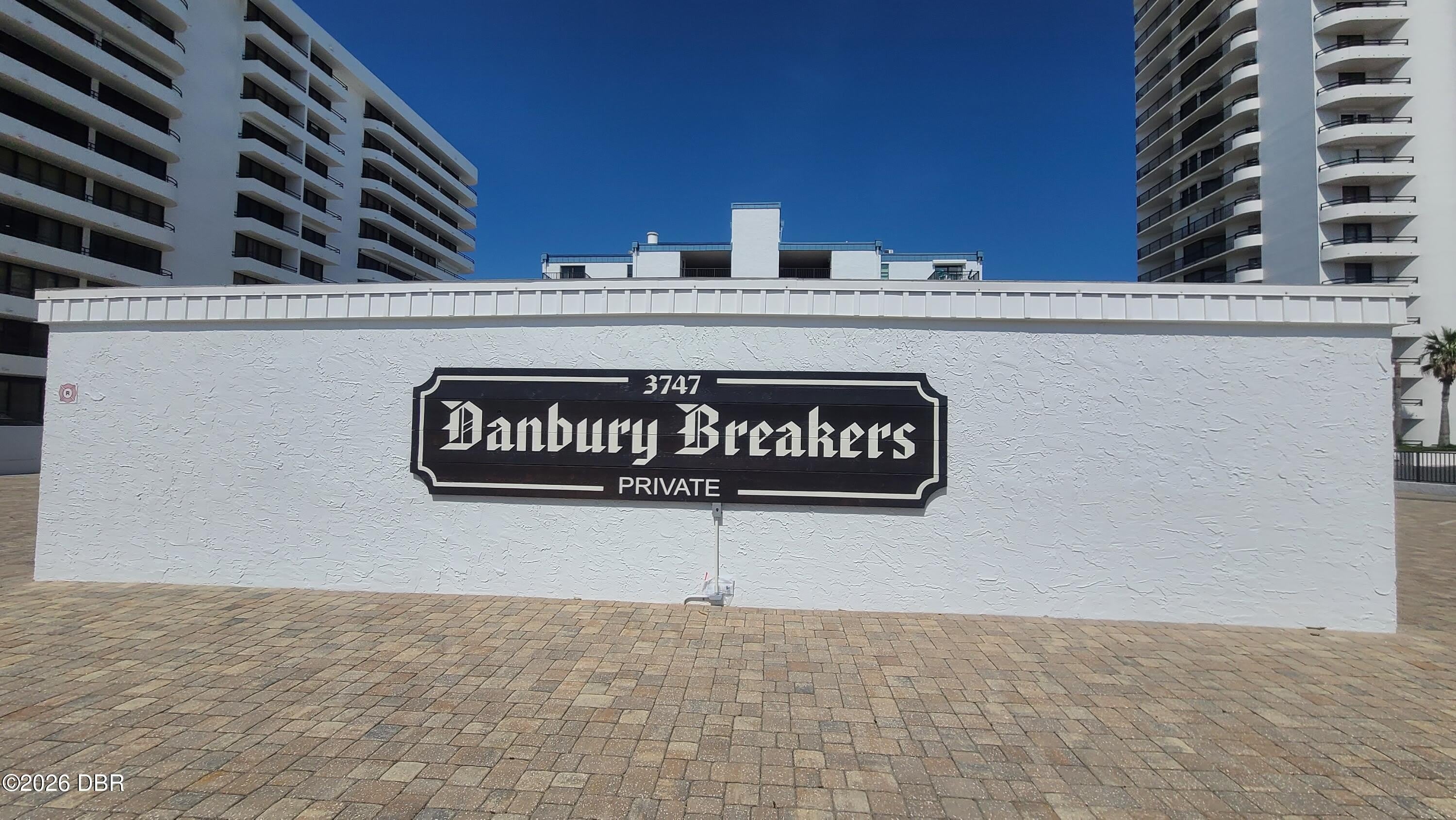 3747 S Atlantic Avenue – photo 2