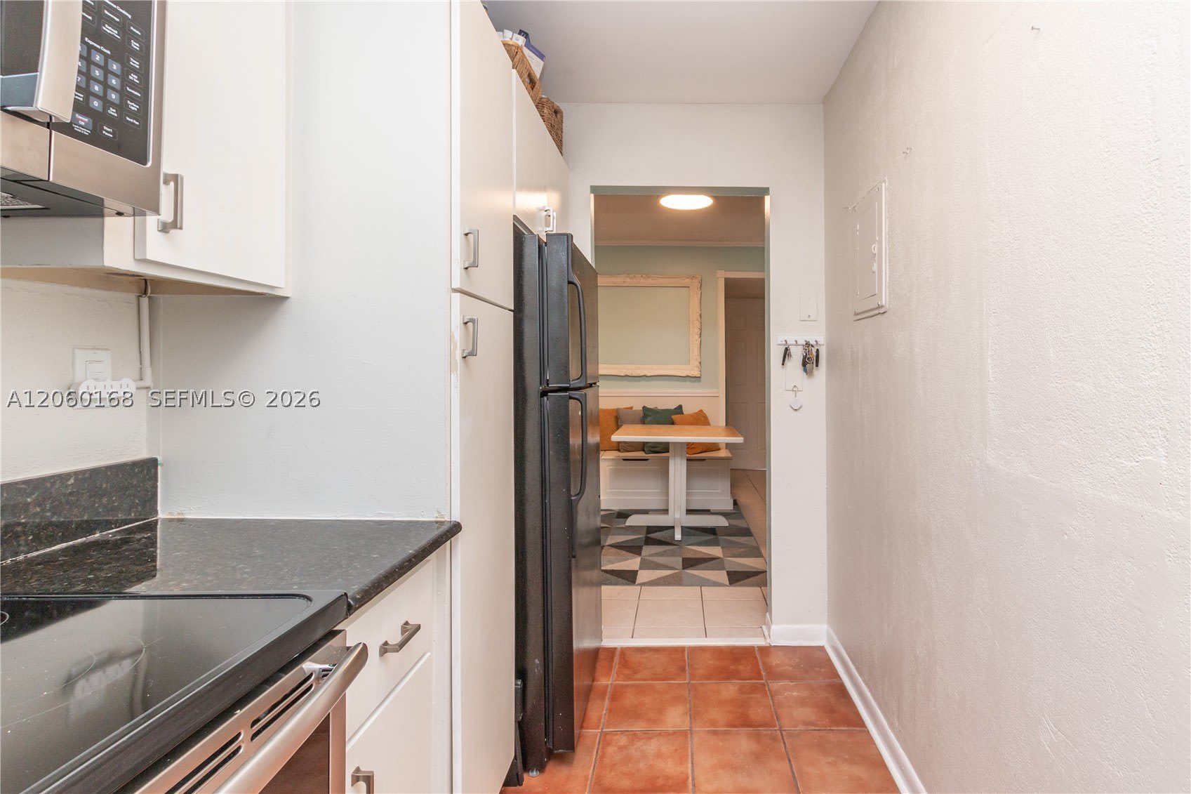 1425 Arthur St – photo 3