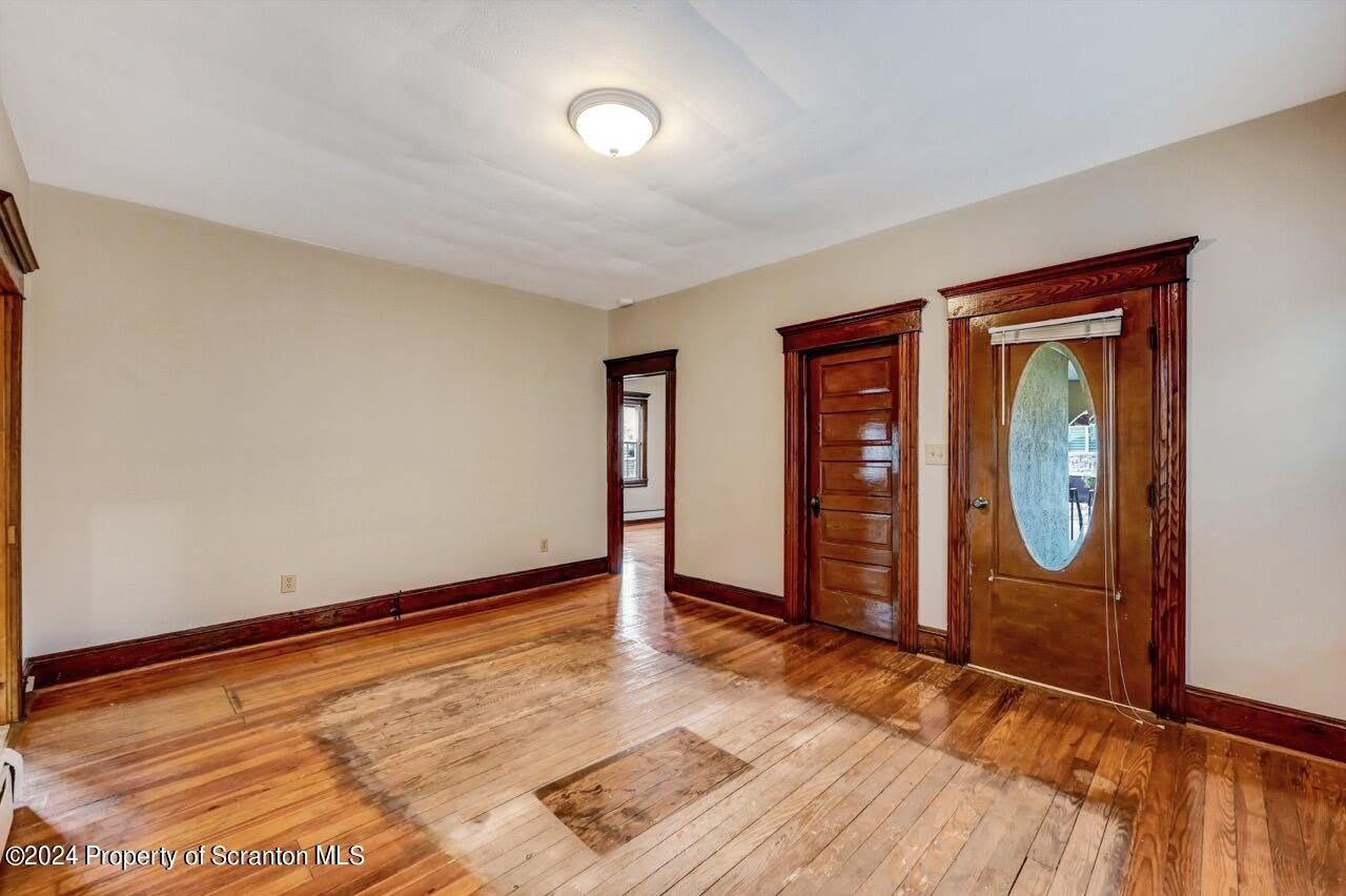 942 Lincoln Street – photo 4