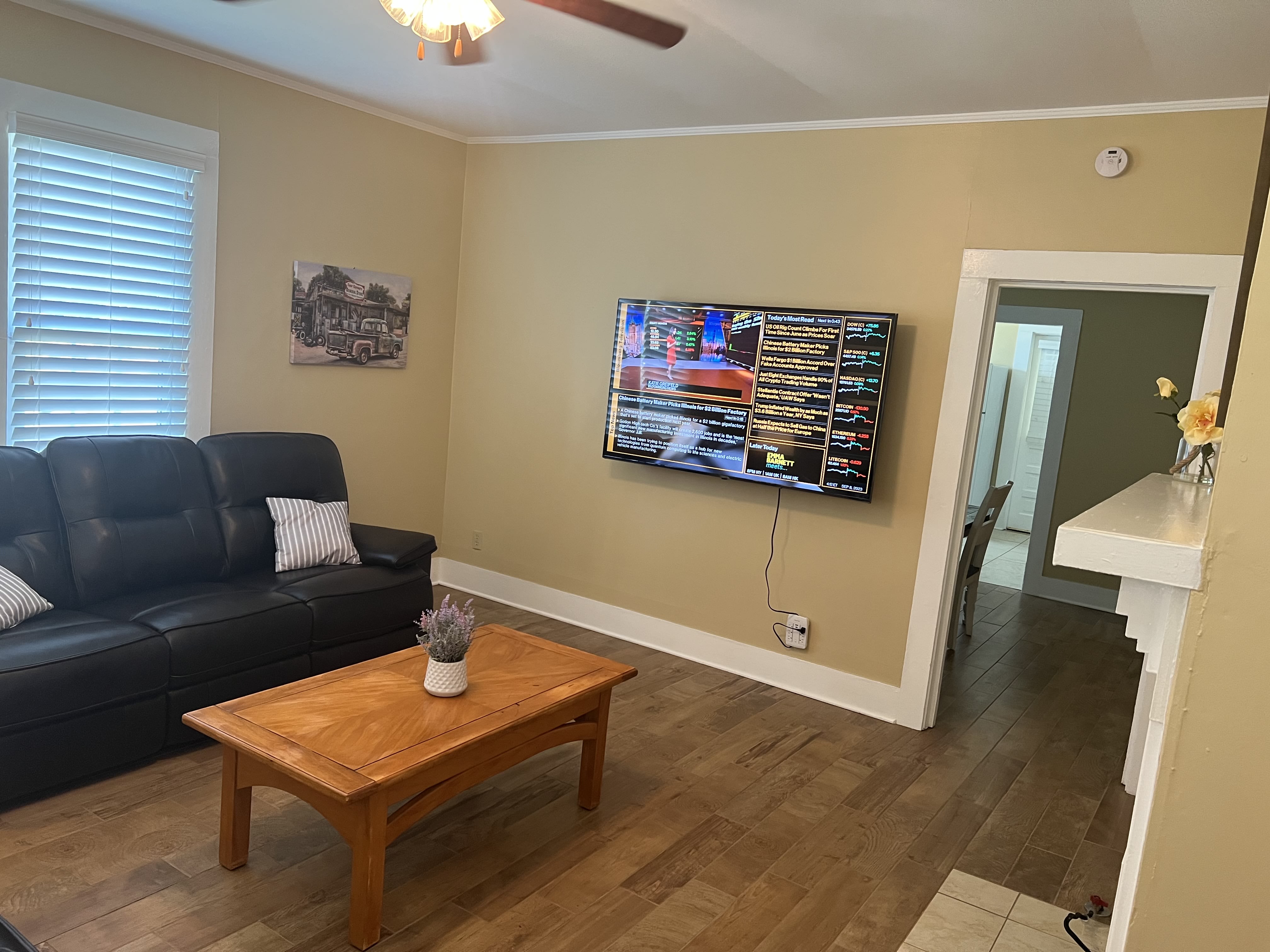 105 Hillcrest St – photo 3