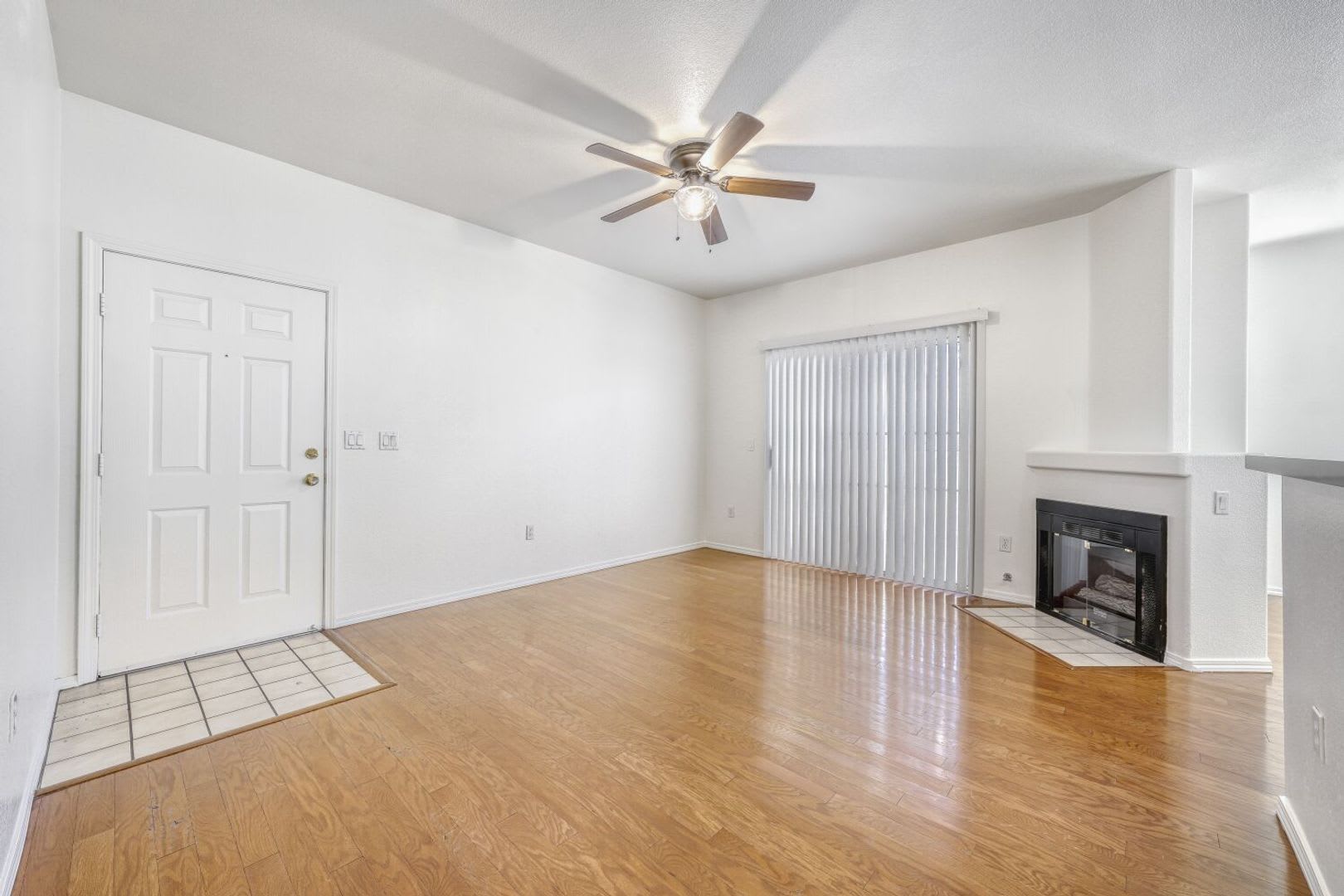 Adorable 1st Floor Condo In Gated Community! – photo 3