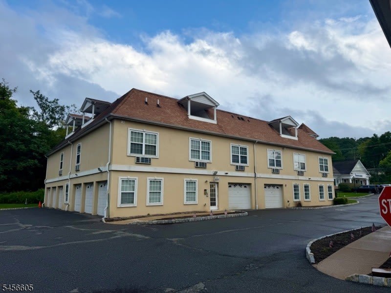 106 Main St – photo 2
