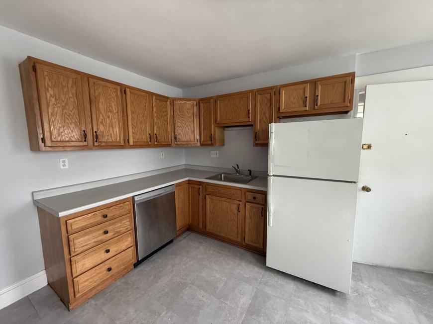 527 Gallivan Blvd. – photo 3