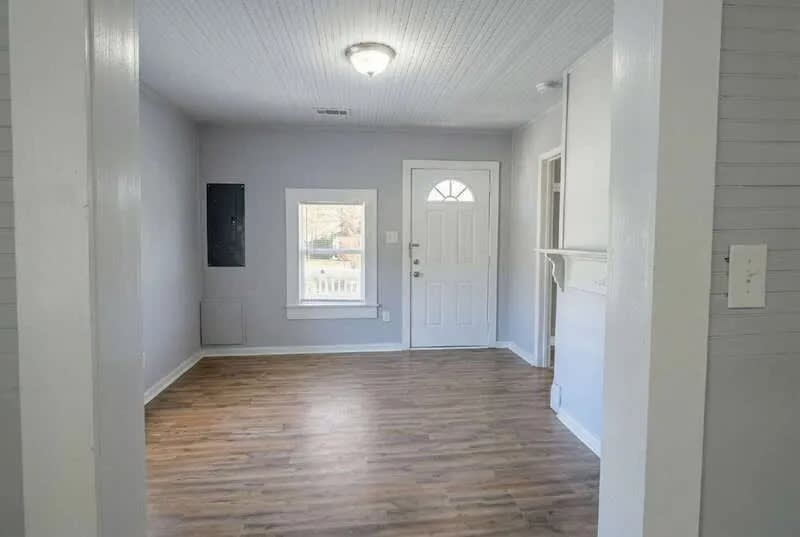 625 East Wall Street – photo 4