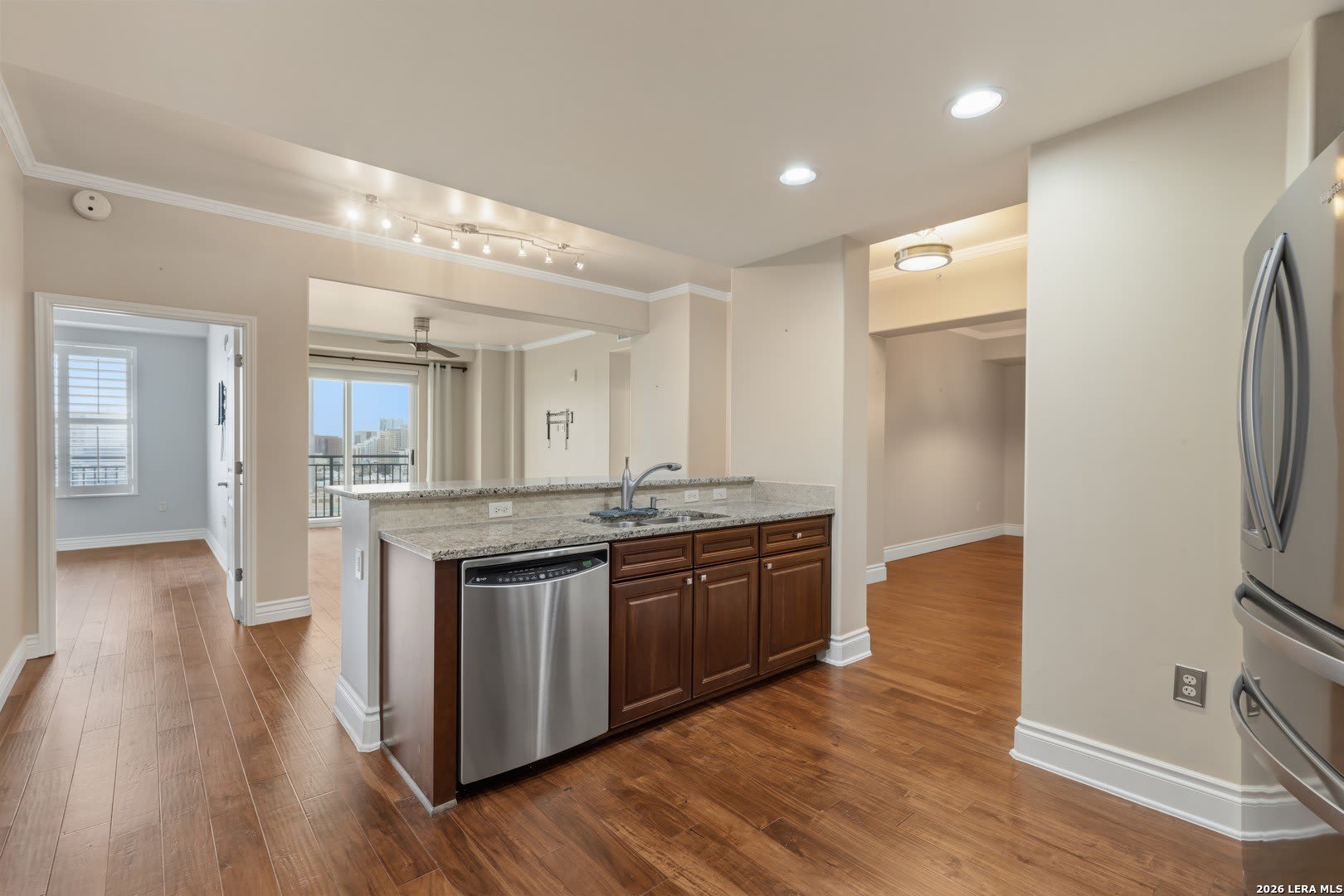 215 Center – photo 4