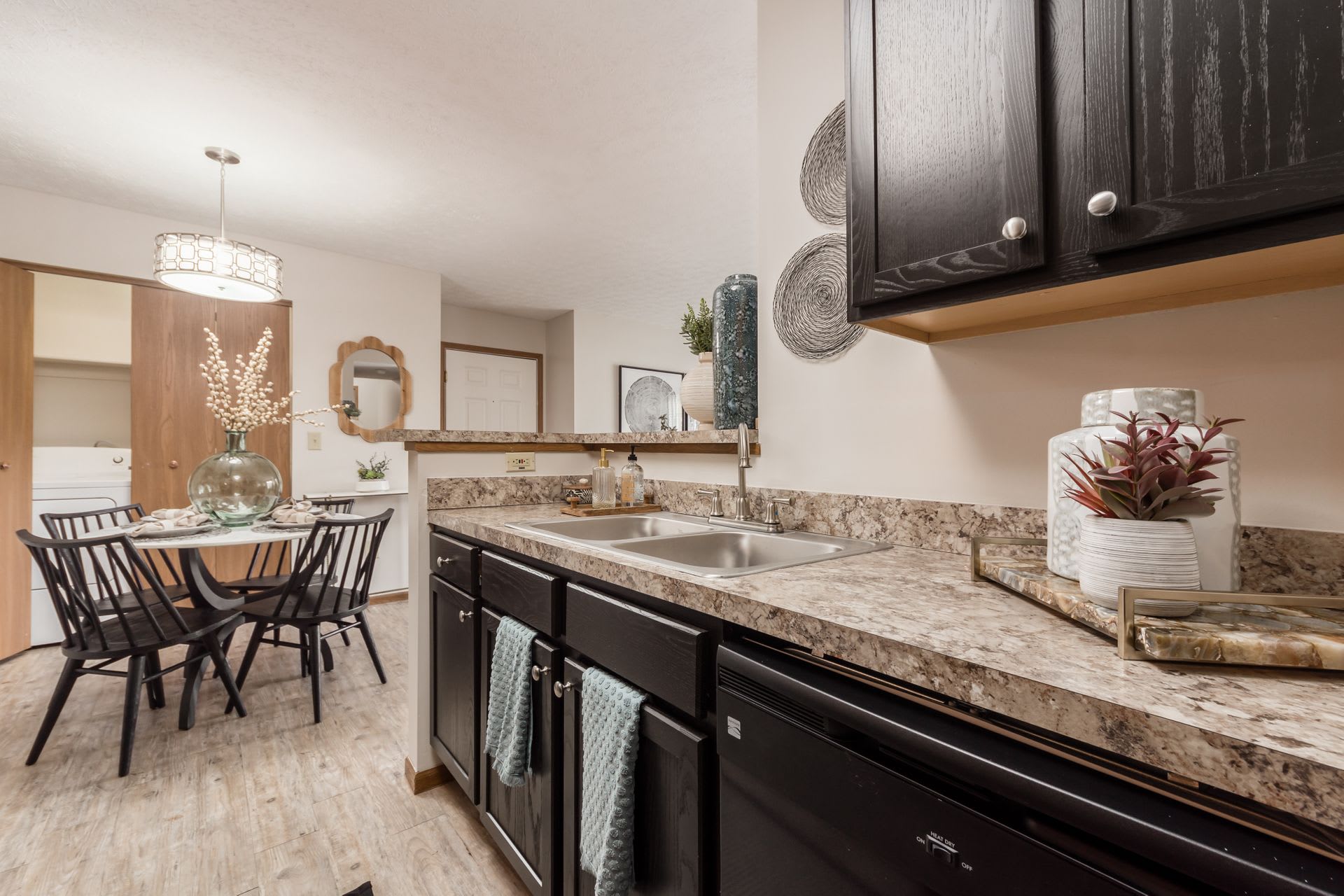 2039 Dunbar Dr – photo 5