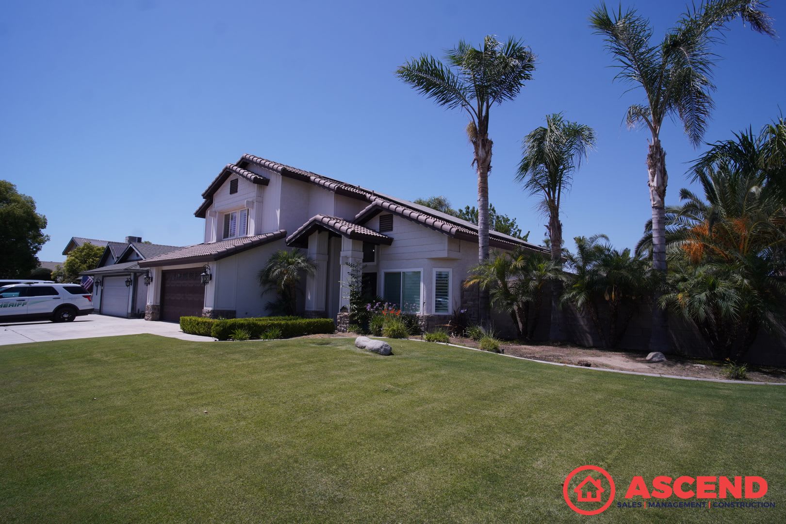 Spacious 3BD/3BA Home with Private Pool in Desirable Bakersfield 93312 — $500 Off First Month! – photo 1