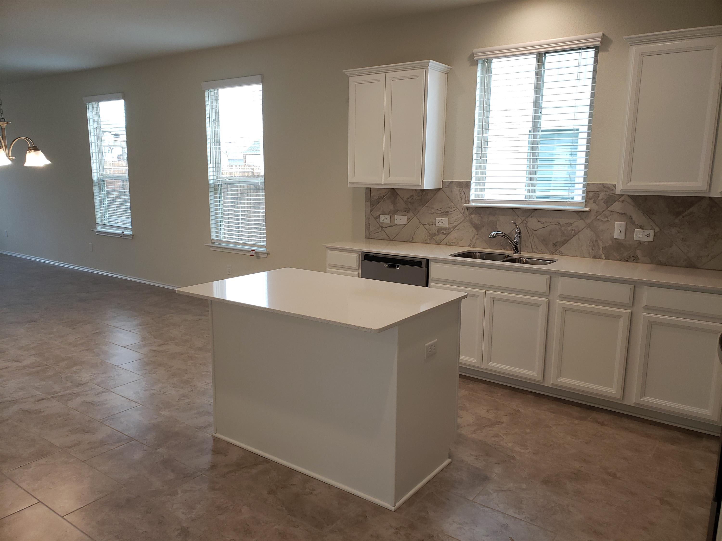 1105 Cliffbrake Way – photo 3