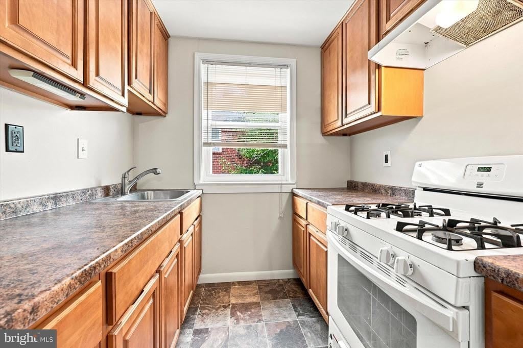 9182 RYERSON ROAD – photo 5