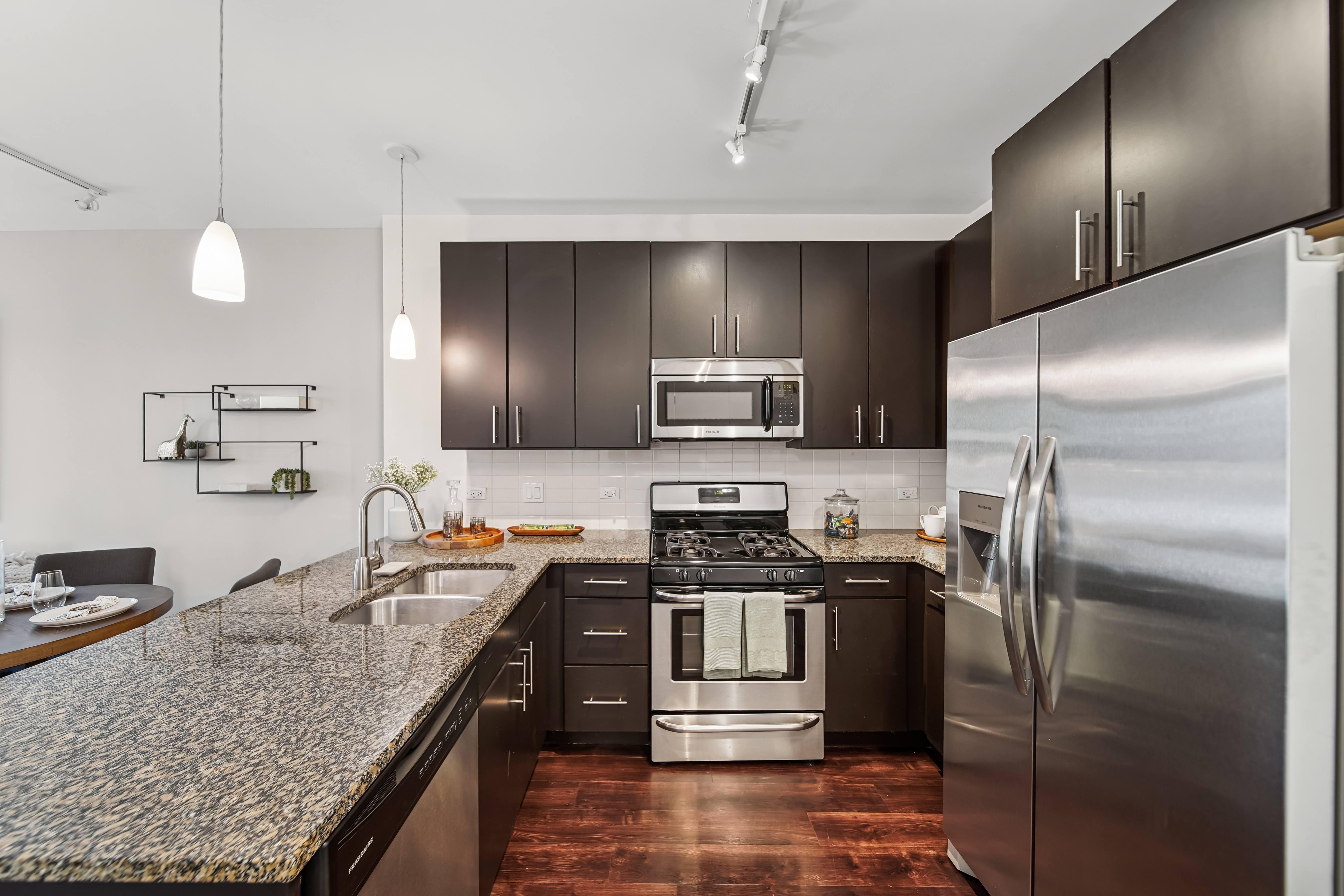 1717 Evanston – photo 4