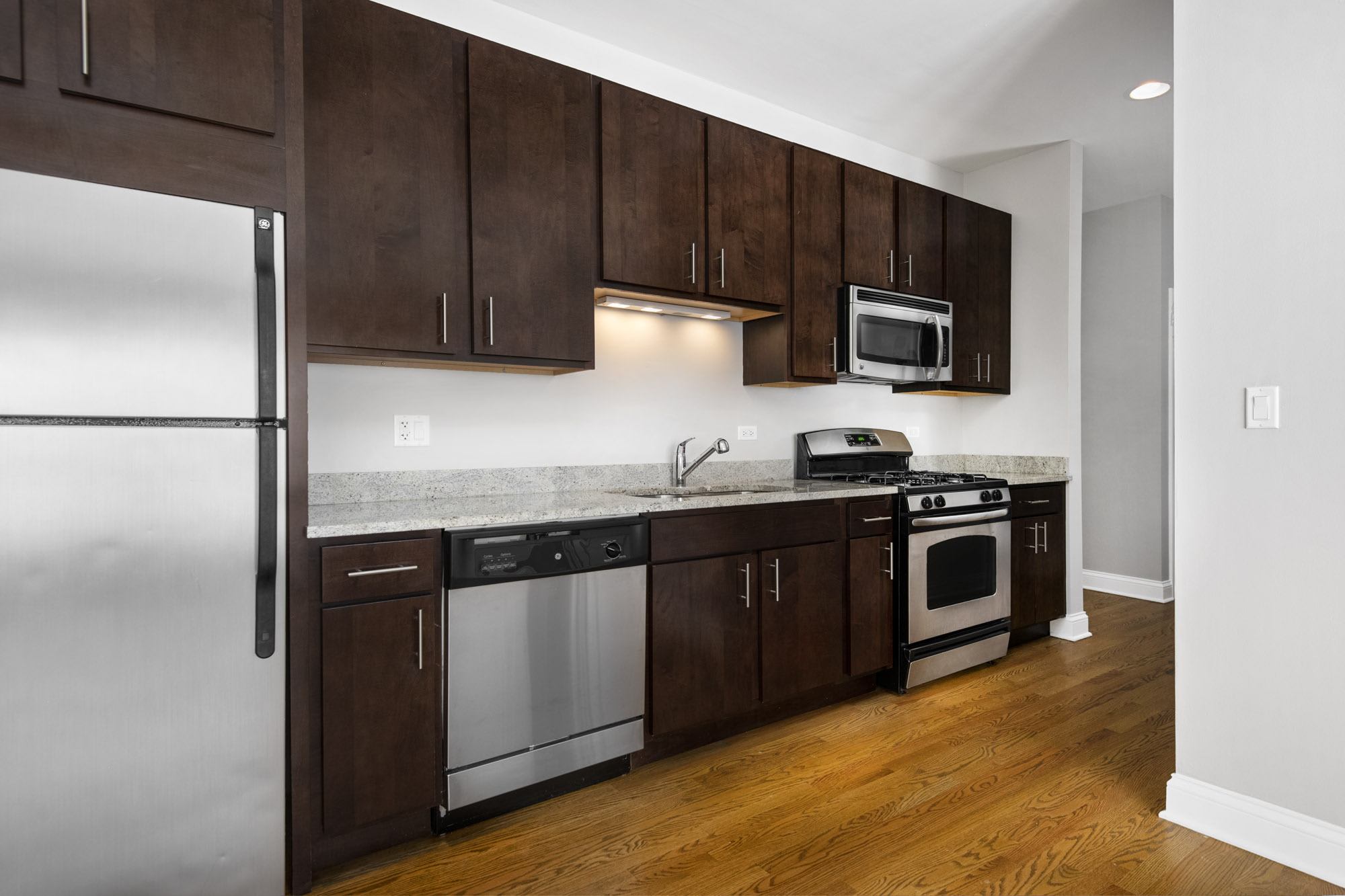 1120 North Lasalle – photo 2