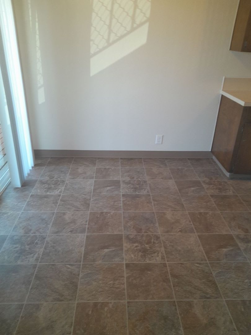 Large Two Bedroom Apartment Homes – photo 4