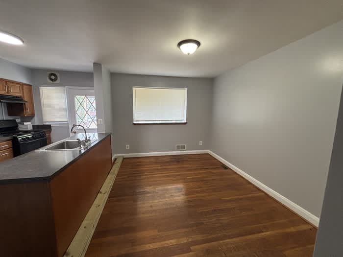 1299 Gittings Avenue – photo 3