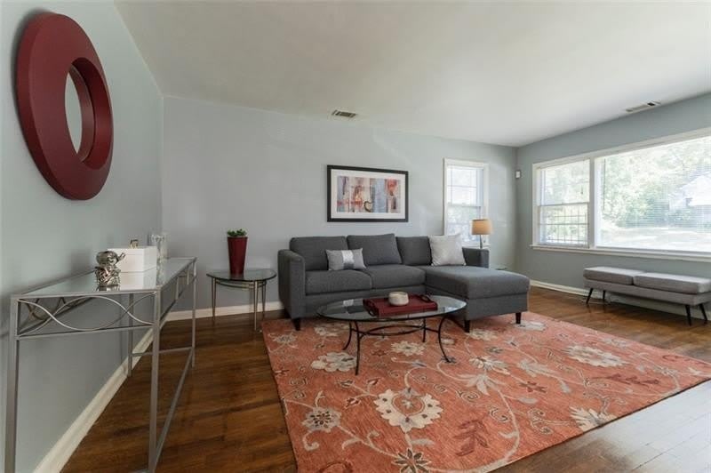 547 SW Westmeath Drive SW – photo 2