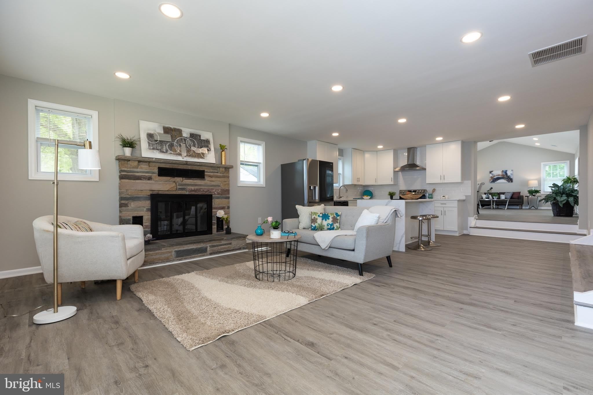 9520 48TH Avenue – photo 5