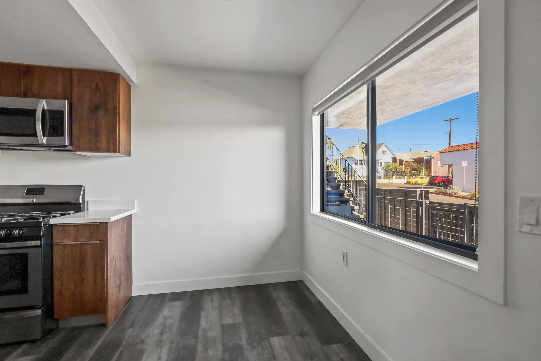 215 S Fickett St – photo 3