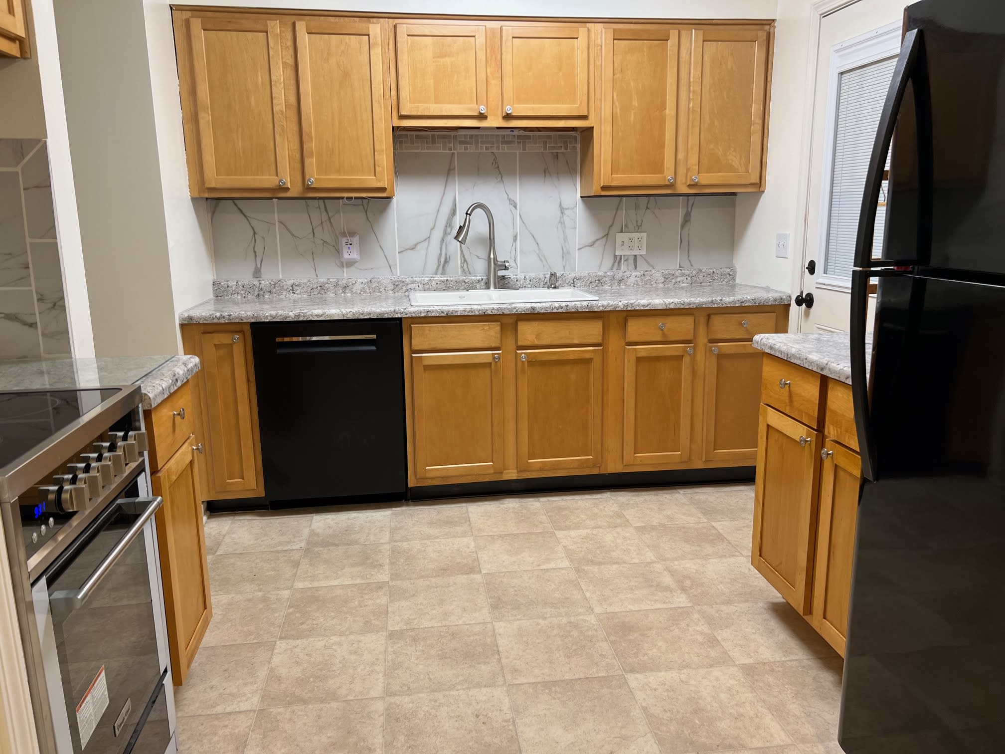 629 Denton Avenue – photo 5