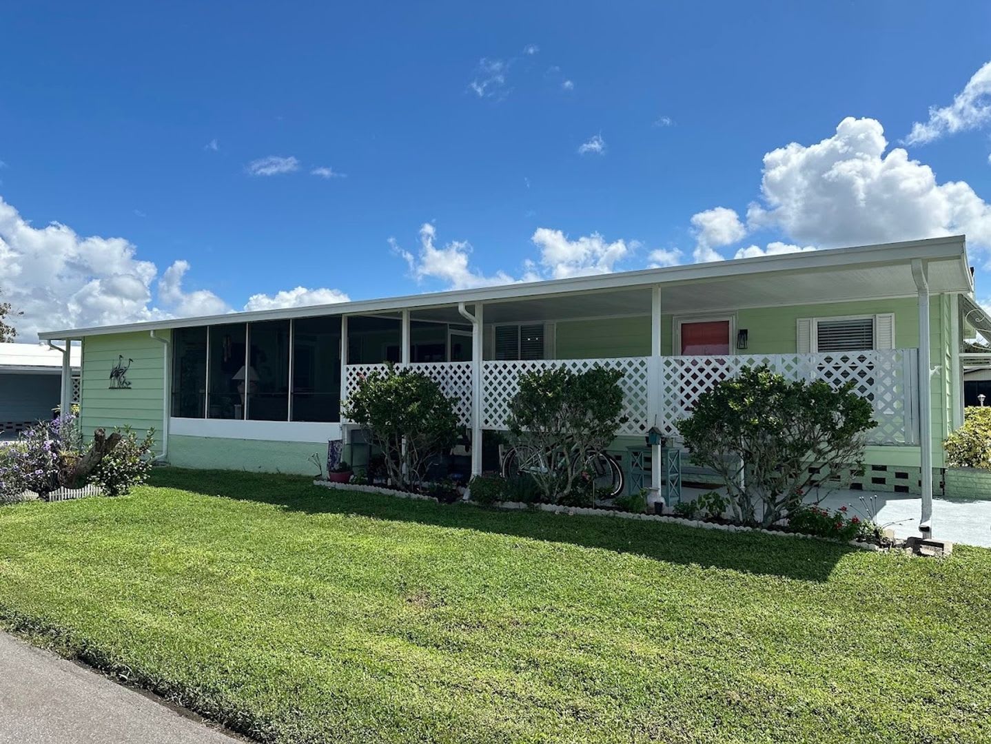 Updated Coastal 2BR/2BA Corner Lot Home in Gated 55+ Resort – photo 2