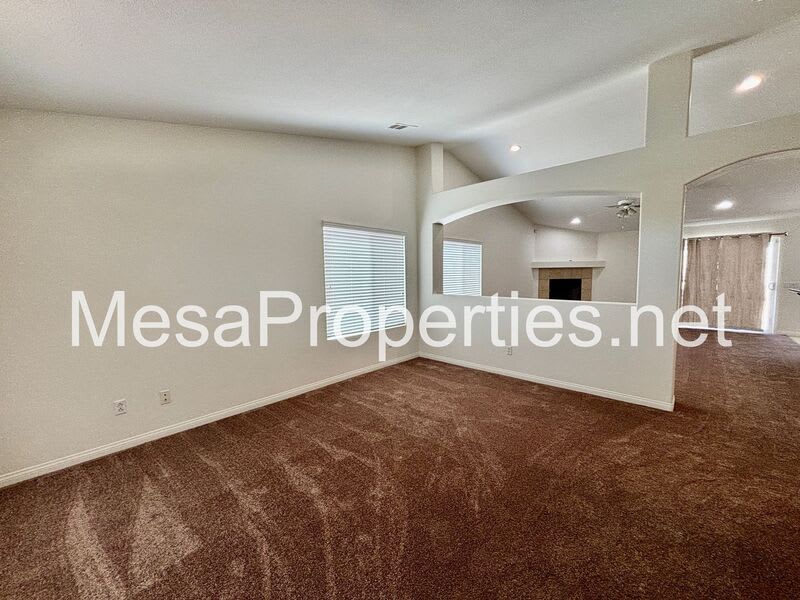 15976 Elkins St. – photo 4