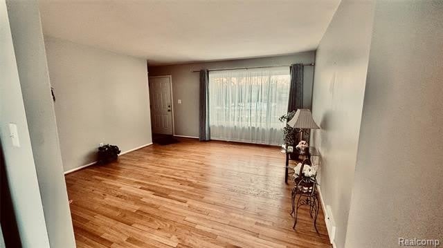 15078 HOUGHTON ST – photo 2