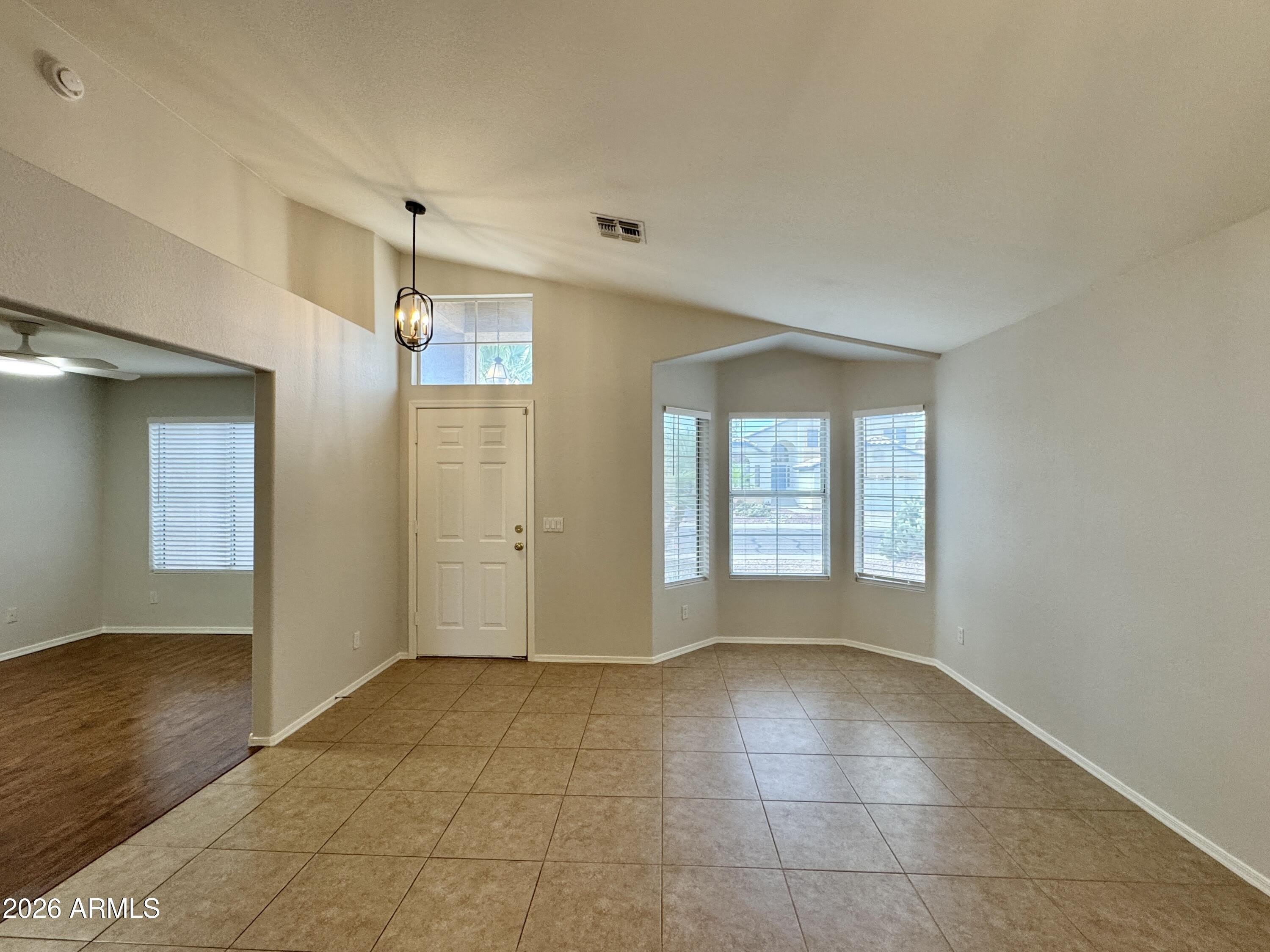 2302 E EDNA Avenue – photo 5