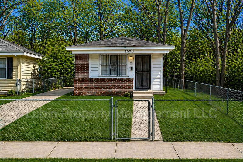 1630 Preston St – photo 1