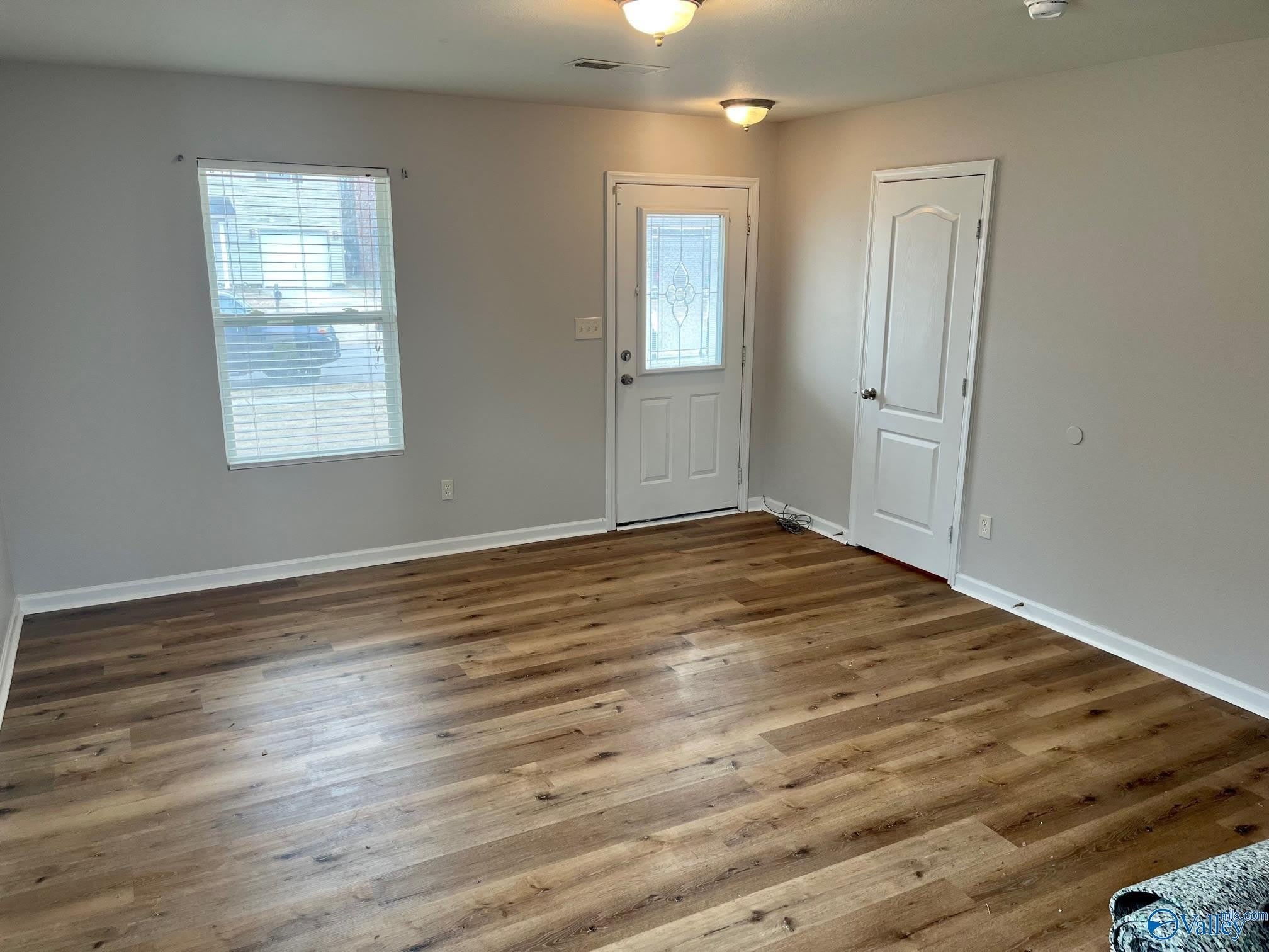 193 Cloverbrook Drive – photo 3