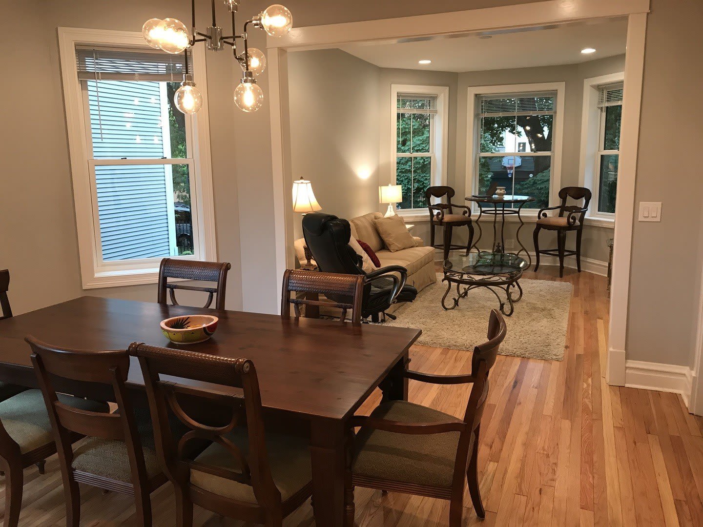 4322 N Leavitt Street – photo 4