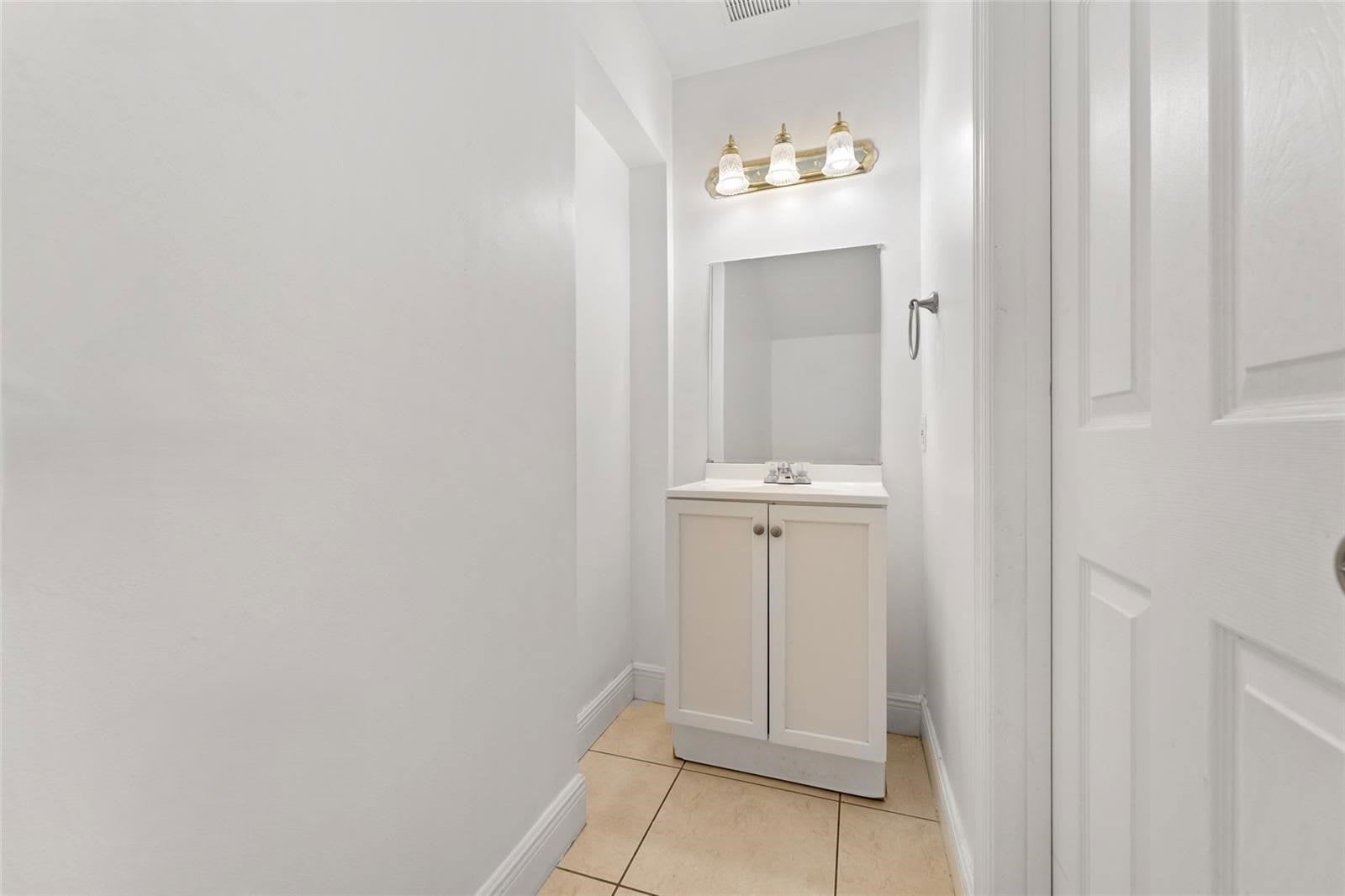 10819 Northwest 51st Lane – photo 3