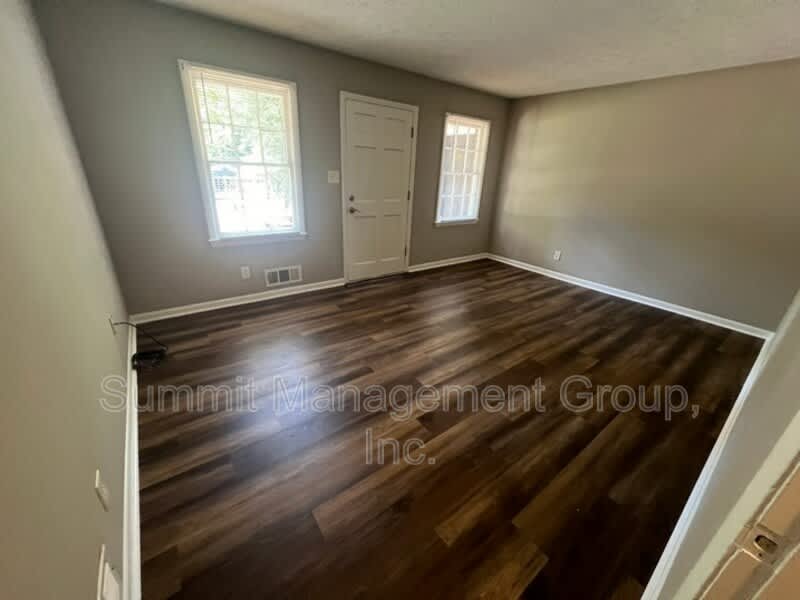 8107 Cardav Court – photo 3