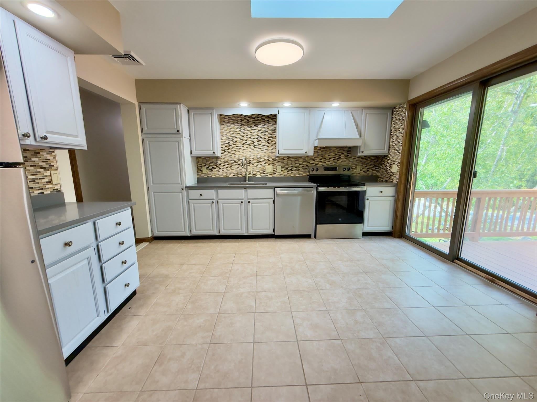 709 Bloomingburg Road – photo 2