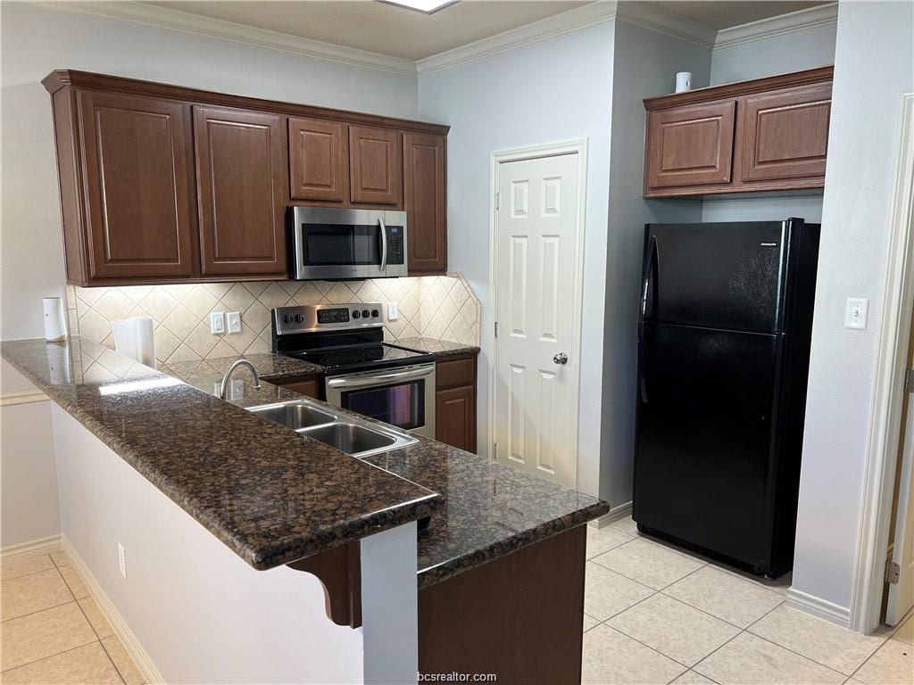 150 Forest Drive – photo 4